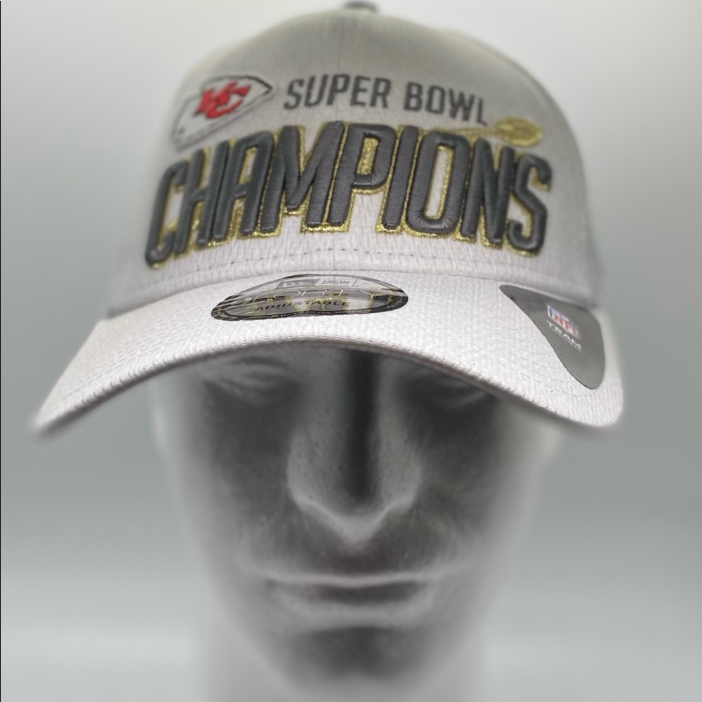 Kansas City Chiefs New Era Super Bowl LIV Champions Locker Room 9Forty SnapBack